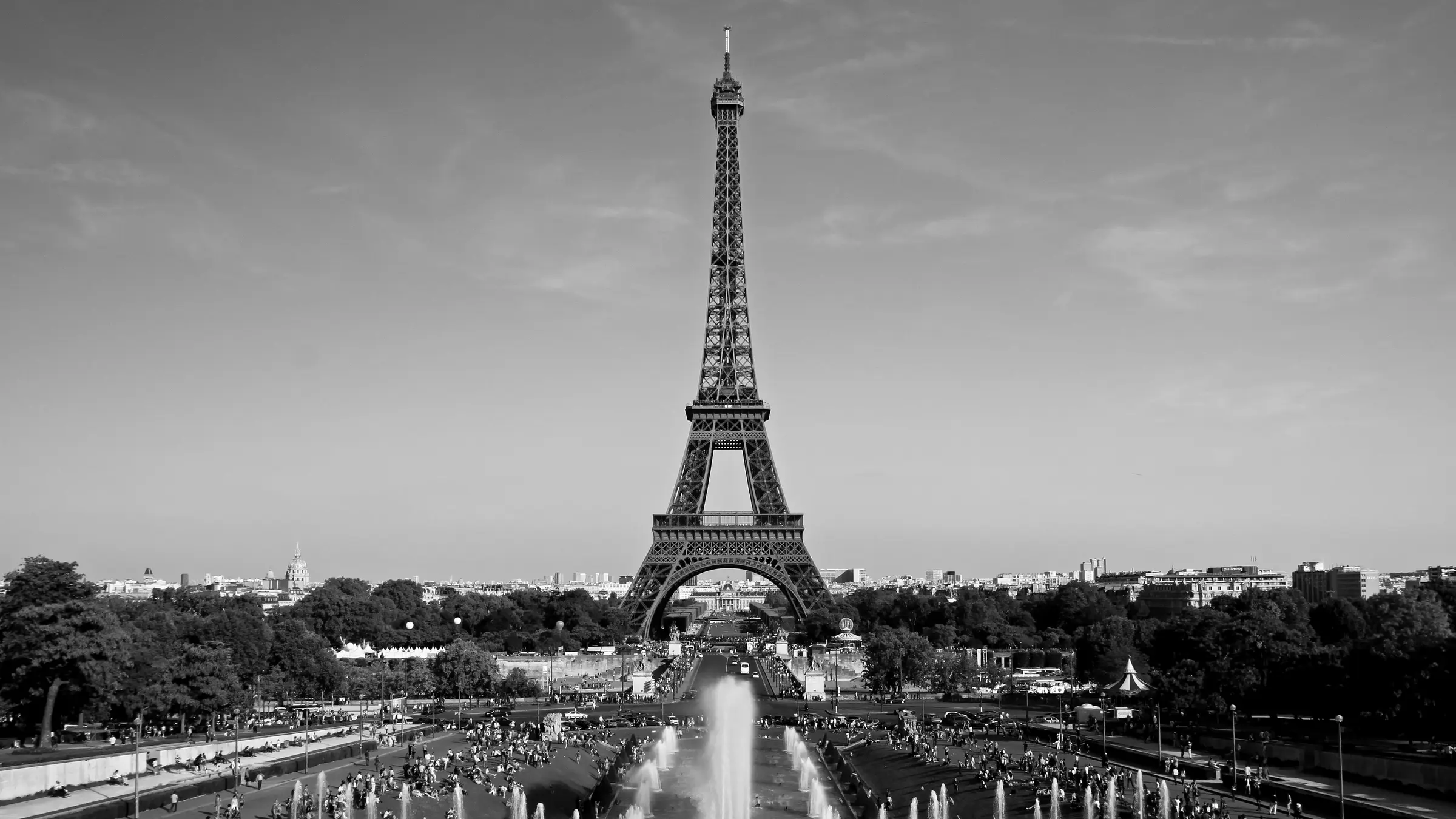La tour Eiffel, à Paris.